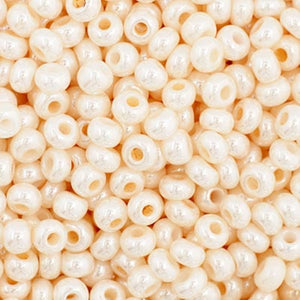 Czech Seed Bead 11/0 Opaque Pearl Eggshell