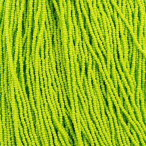 Czech Seed Bead 11/0 Terra Intensive Light Green